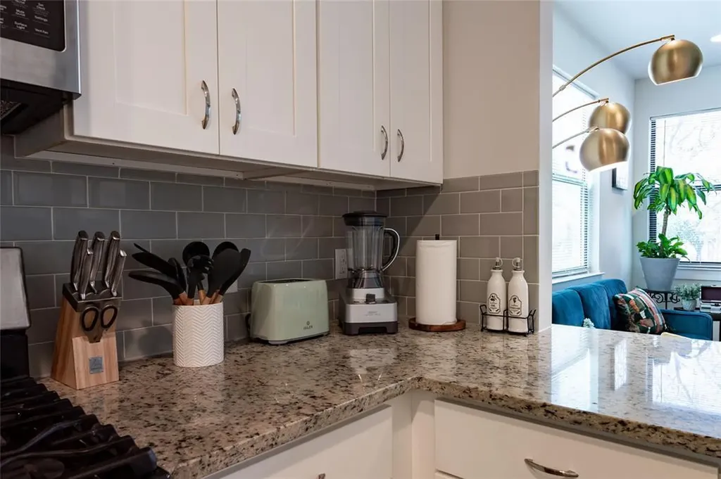 4702 Leslie Avenue Austin TX 78721