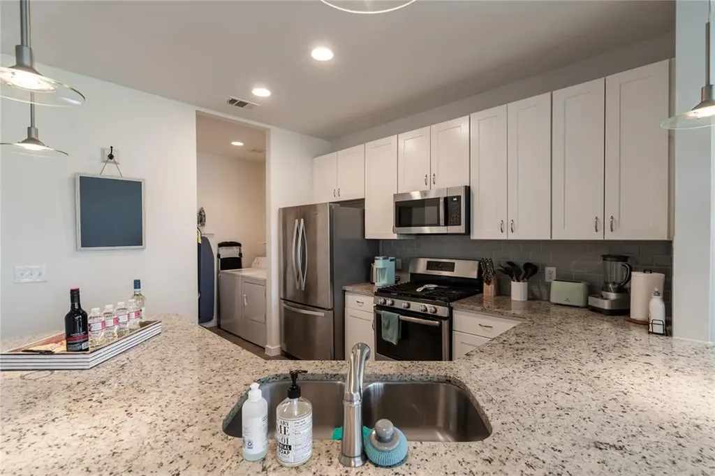 4702 Leslie Avenue Austin TX 78721