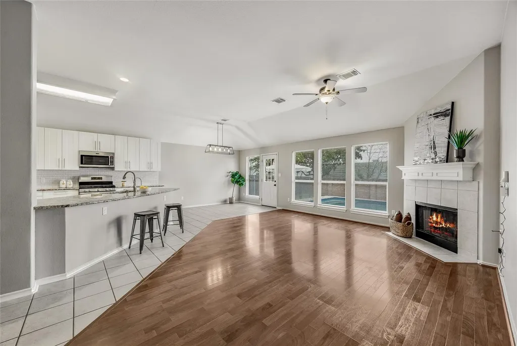 4319 S Summercrest Loop Round Rock TX 78681