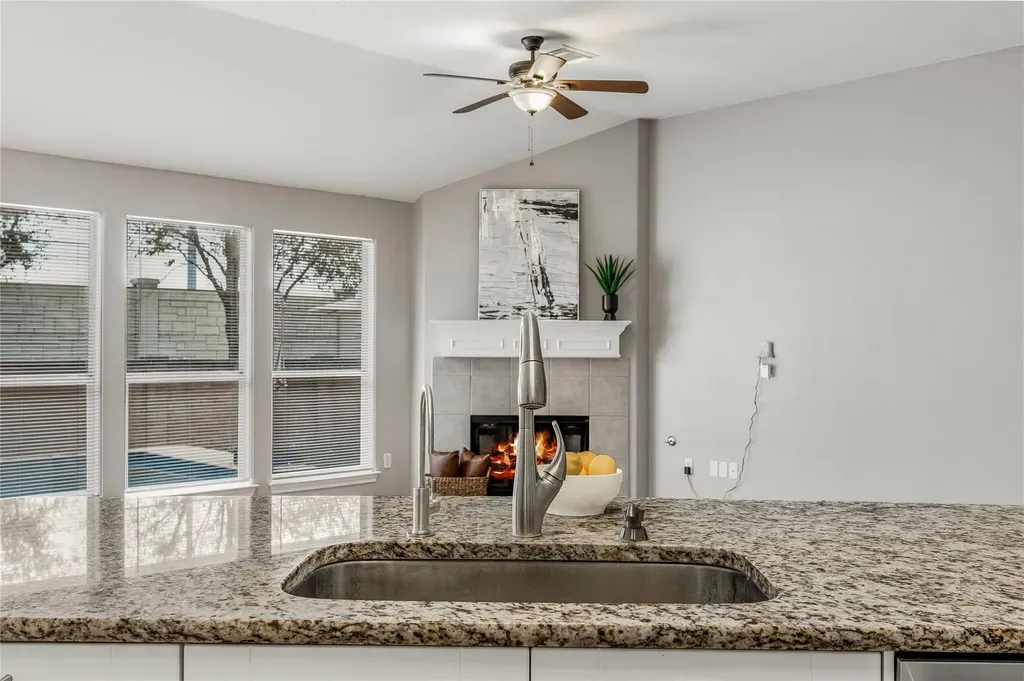 4319 S Summercrest Loop Round Rock TX 78681
