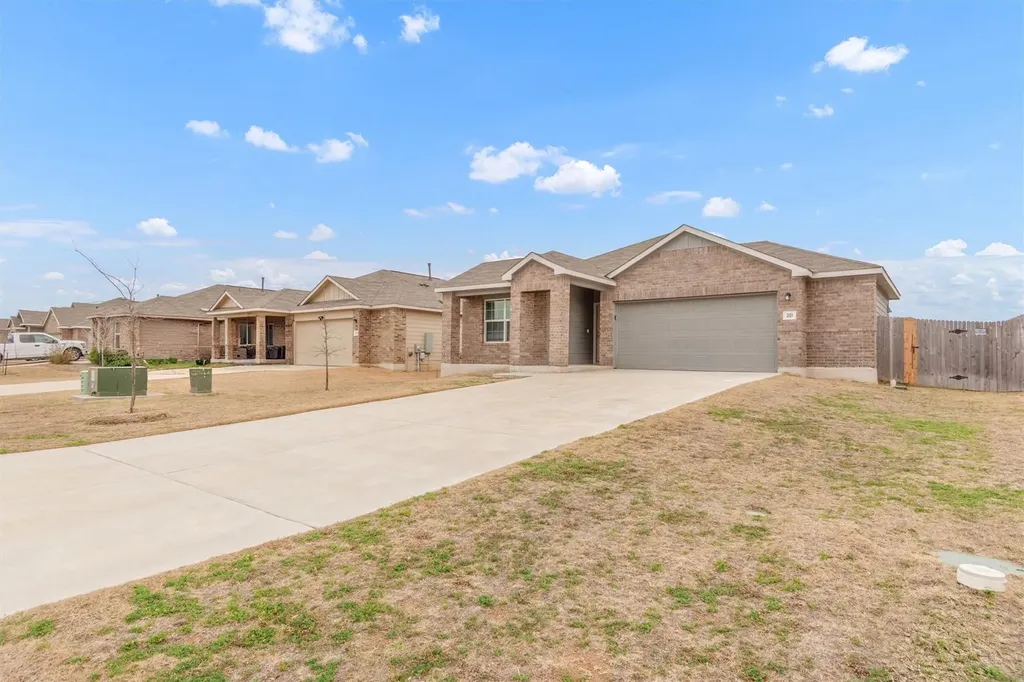 301 Blue Springs Pass Kyle TX 78640