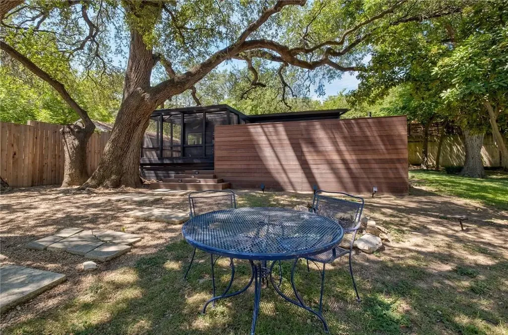 503 E Live Oak Street Austin TX 78704