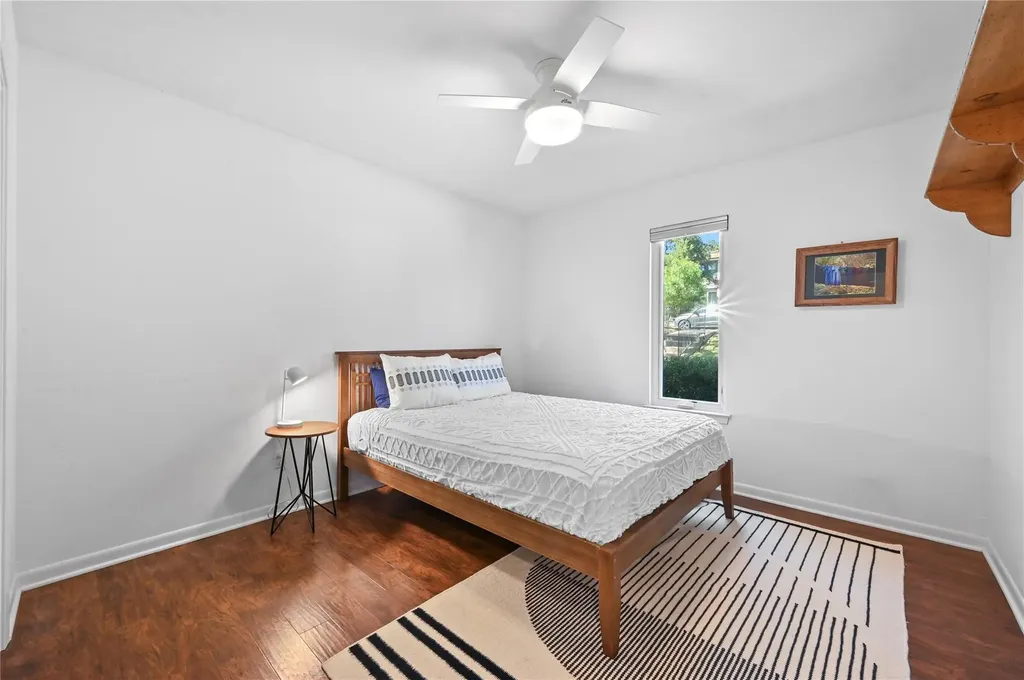 3907 Cresthill Drive Austin TX 78731