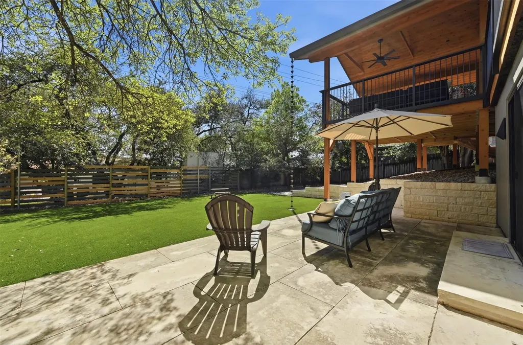 3907 Cresthill Drive Austin TX 78731