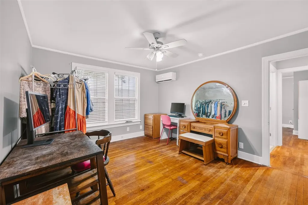 1403 Clifford Avenue Austin TX 78702