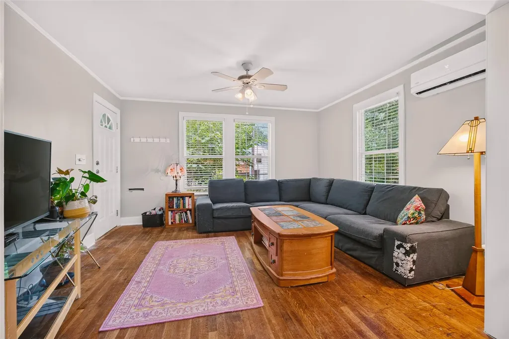 1403 Clifford Avenue Austin TX 78702