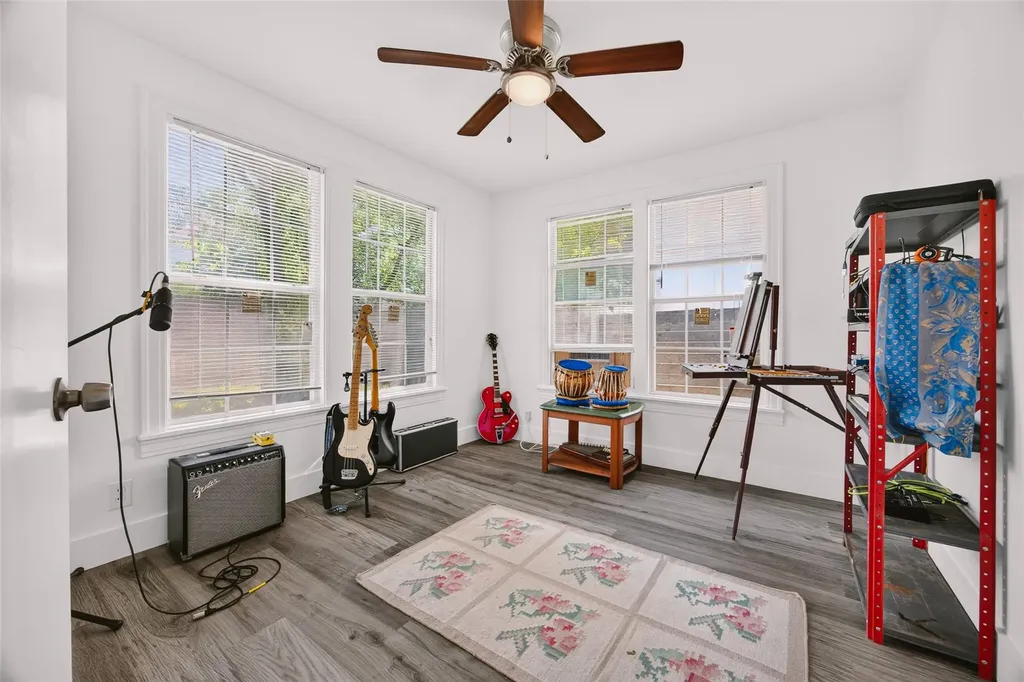 1403 Clifford Avenue Austin TX 78702