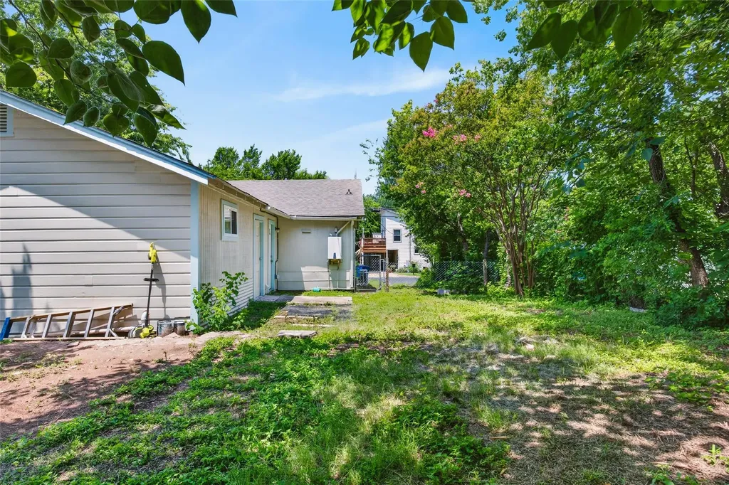 1403 Clifford Avenue Austin TX 78702