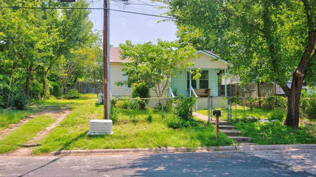 1403 Clifford Avenue Austin TX 78702