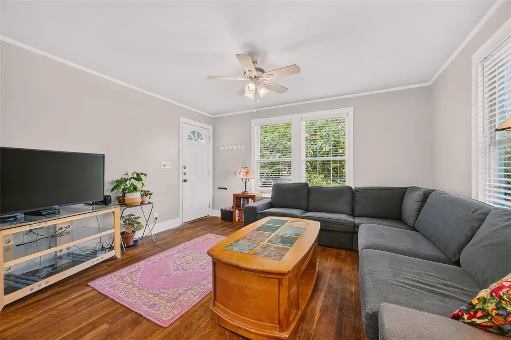 1403 Clifford Avenue Austin TX 78702