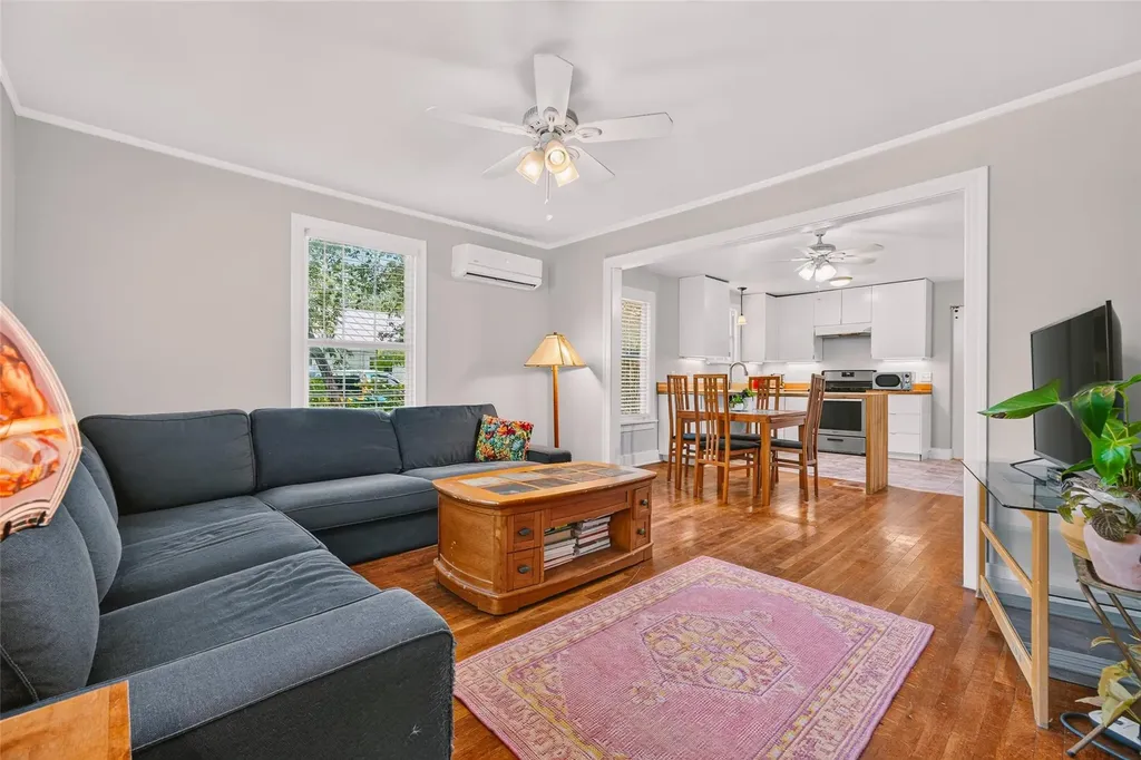 1403 Clifford Avenue Austin TX 78702