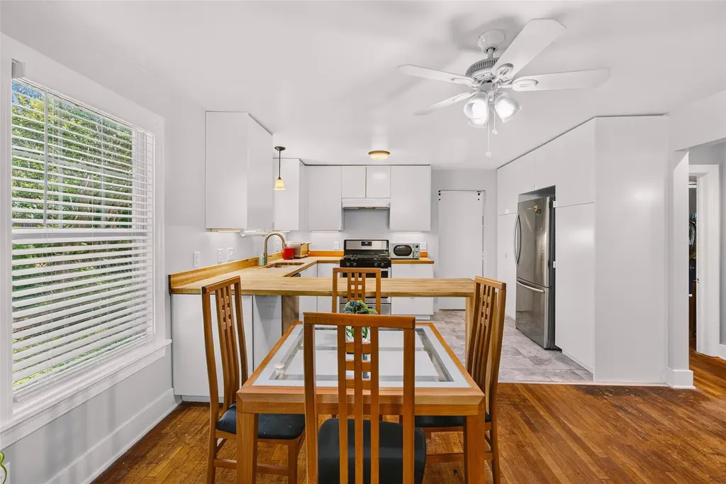 1403 Clifford Avenue Austin TX 78702