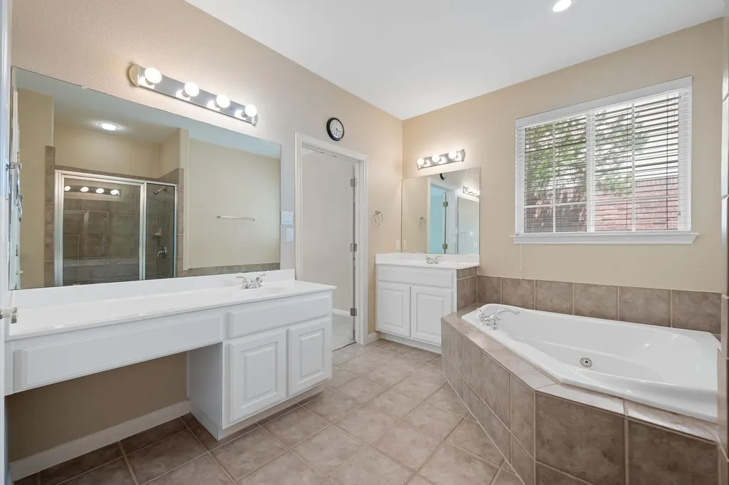 10233 Chestnut Ridge Road Austin TX 78726