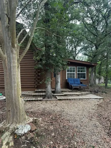 1053 E County Road F Lexington TX 78947
