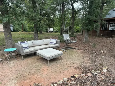 1053 E County Road F Lexington TX 78947