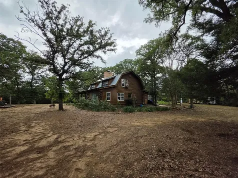 1053 E County Road F Lexington TX 78947