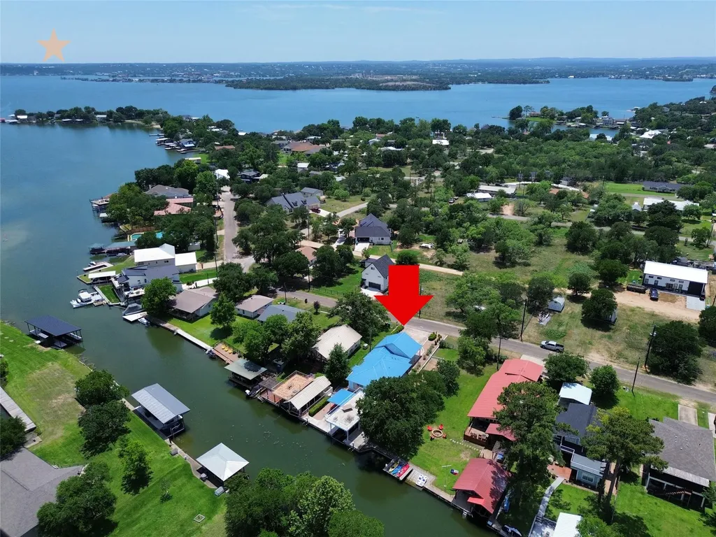 521 E Briarway Drive Granite Shoals TX 78654