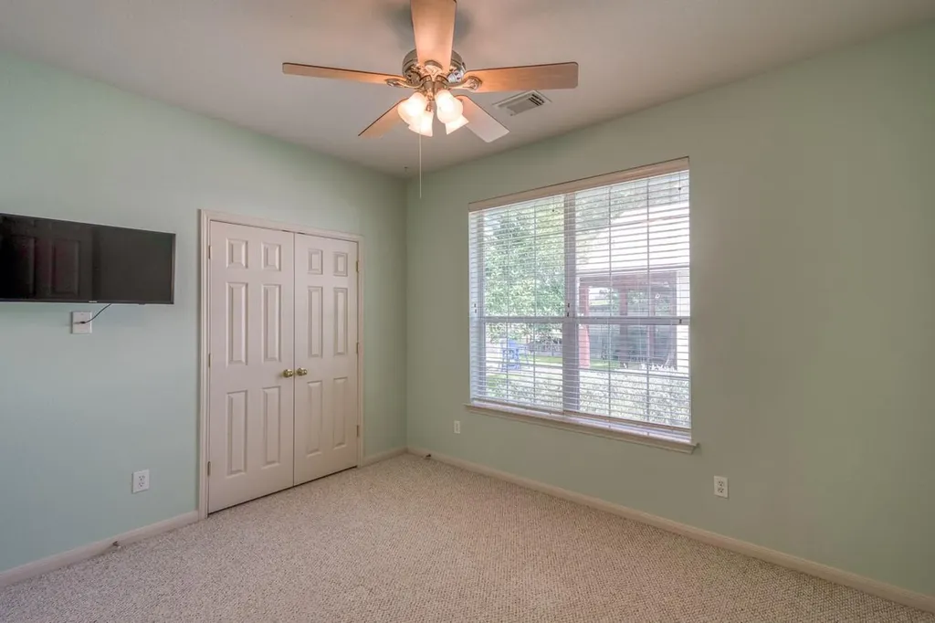 521 E Briarway Drive Granite Shoals TX 78654