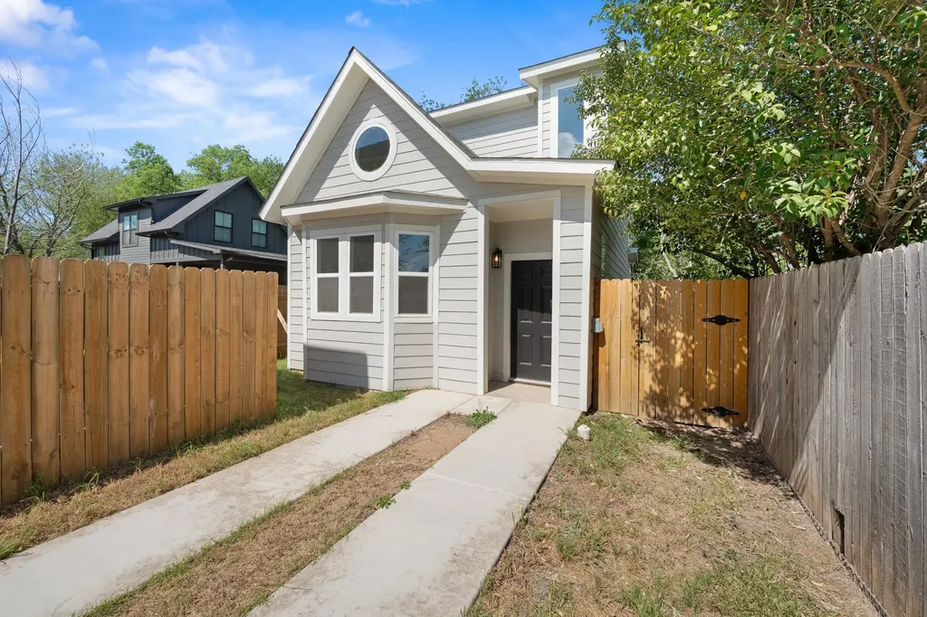 5408 Downs Drive Austin TX 78721