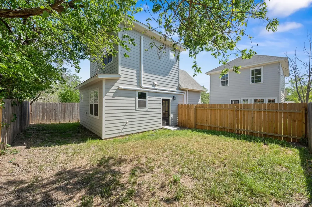 5408 Downs Drive Austin TX 78721