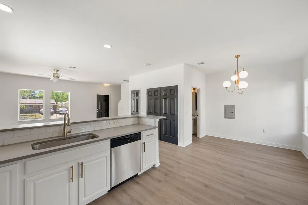 5408 Downs Drive Austin TX 78721