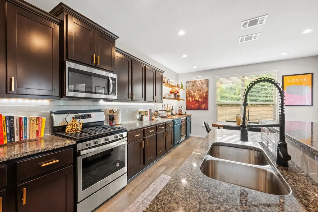 9324 Hunter Lane Austin TX 78748