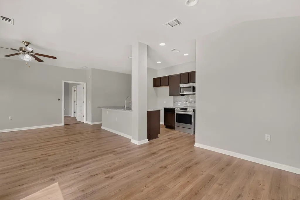 10029 Dalliance Lane Manor TX 78653