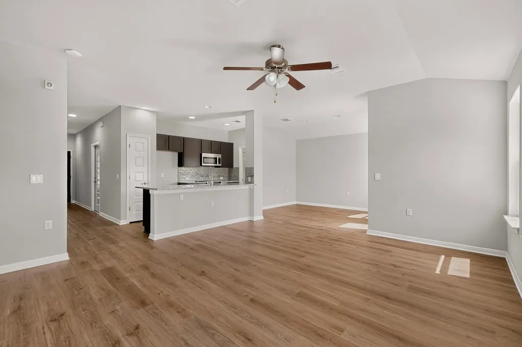 10029 Dalliance Lane Manor TX 78653