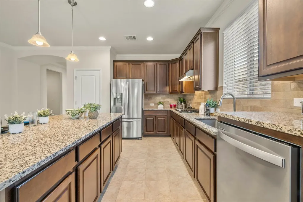 203 Longview Lane Georgetown TX 78633