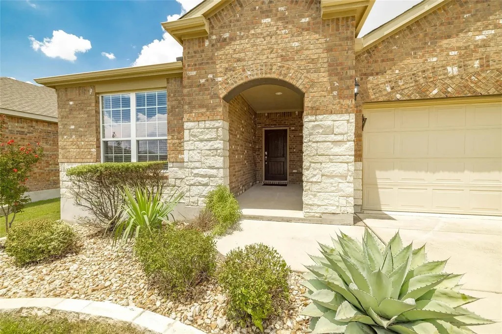 203 Longview Lane Georgetown TX 78633