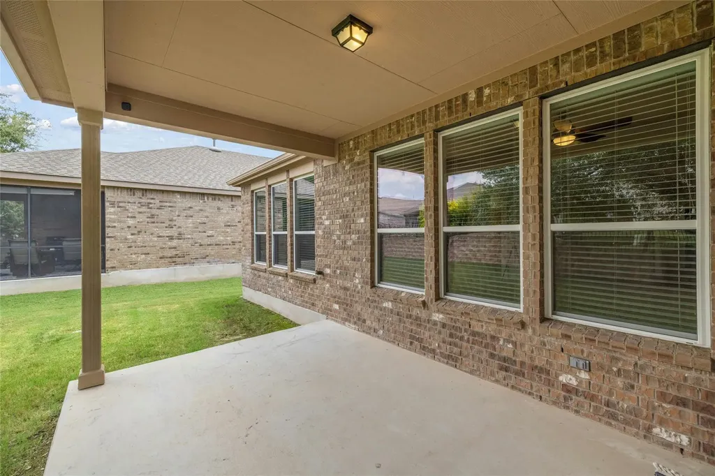 203 Longview Lane Georgetown TX 78633