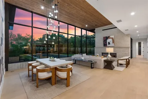 1604 Barclay Drive Austin TX 78746