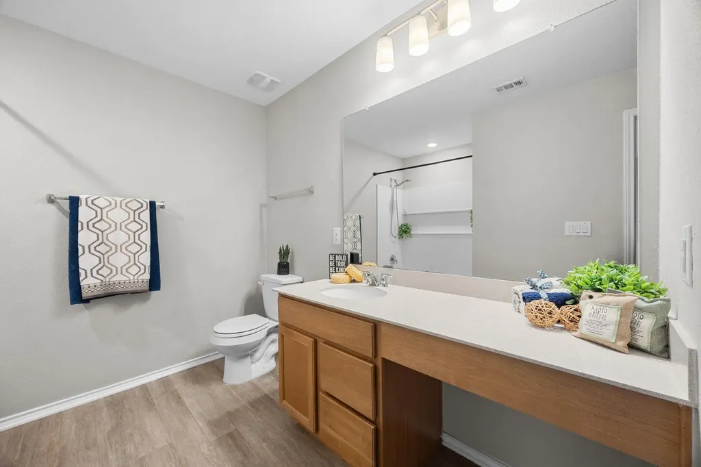 6312 Wagon Spring Street Del Valle TX 78617