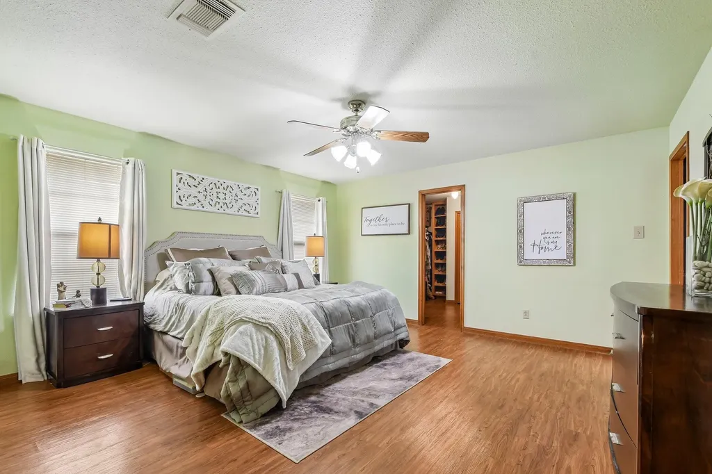 4014 Fm 713 Lockhart TX 78644
