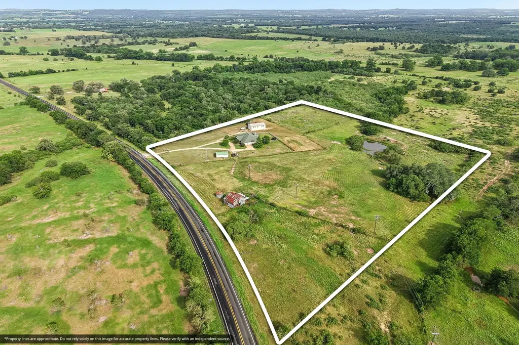 4014 Fm 713 Lockhart TX 78644