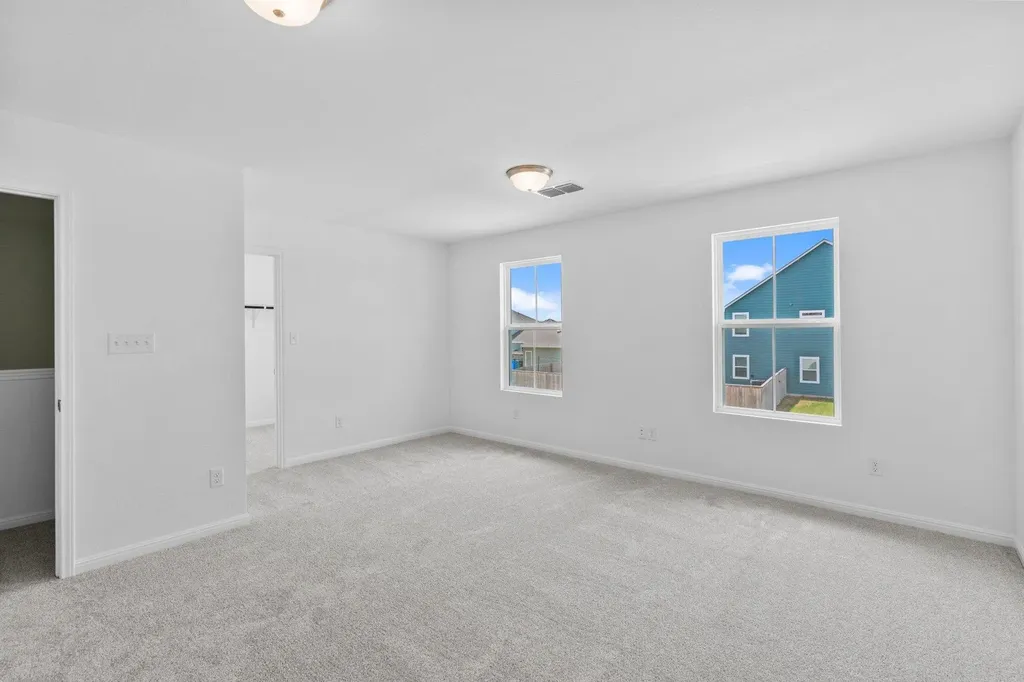 106 Pebblestream Pass Taylor TX 76574