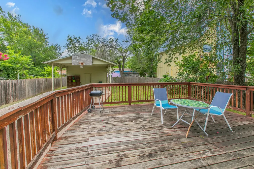 1107 Vargas Road Austin TX 78741