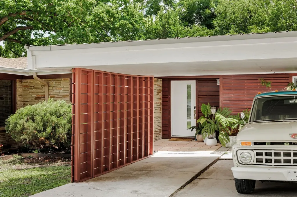 2811 W Fresco Drive Austin TX 78731