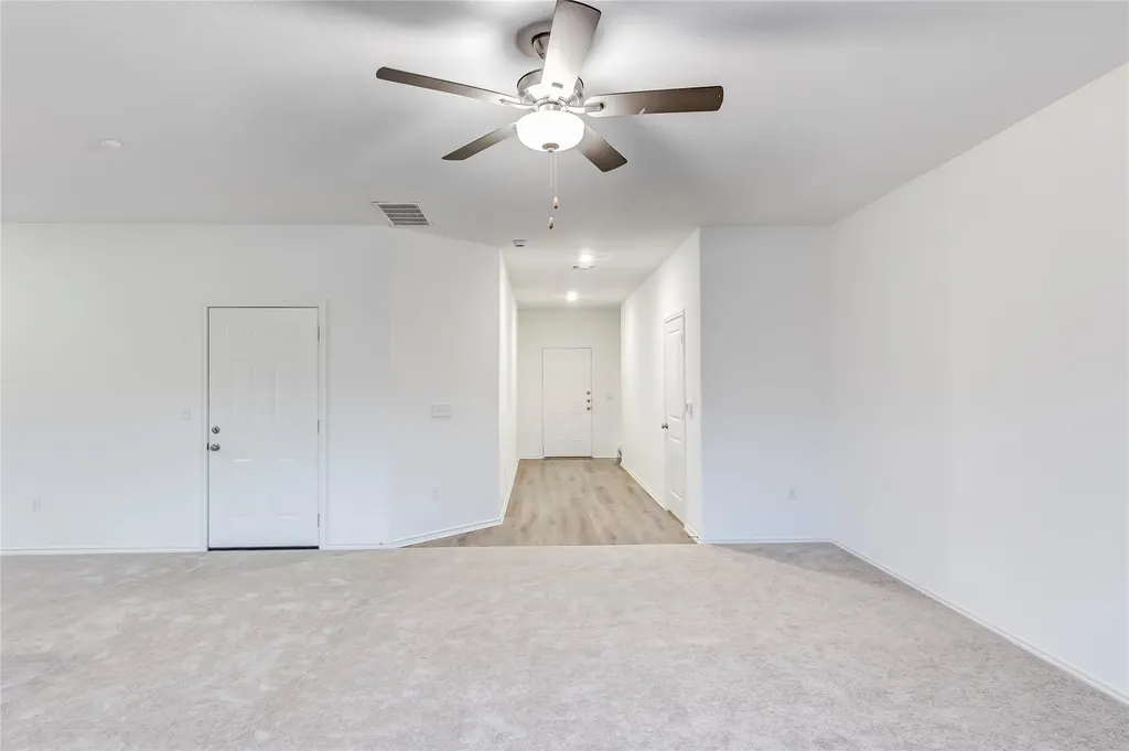 7706 Poppy Petal Loop Del Valle TX 78617