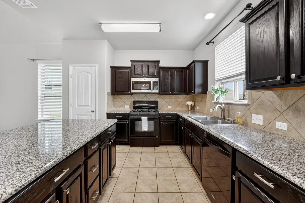 1440 Brooks Way Leander TX 78641