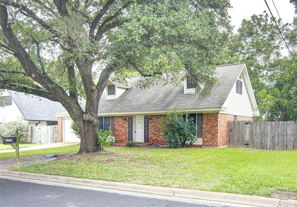 6704 Isabelle Drive Austin TX 78752
