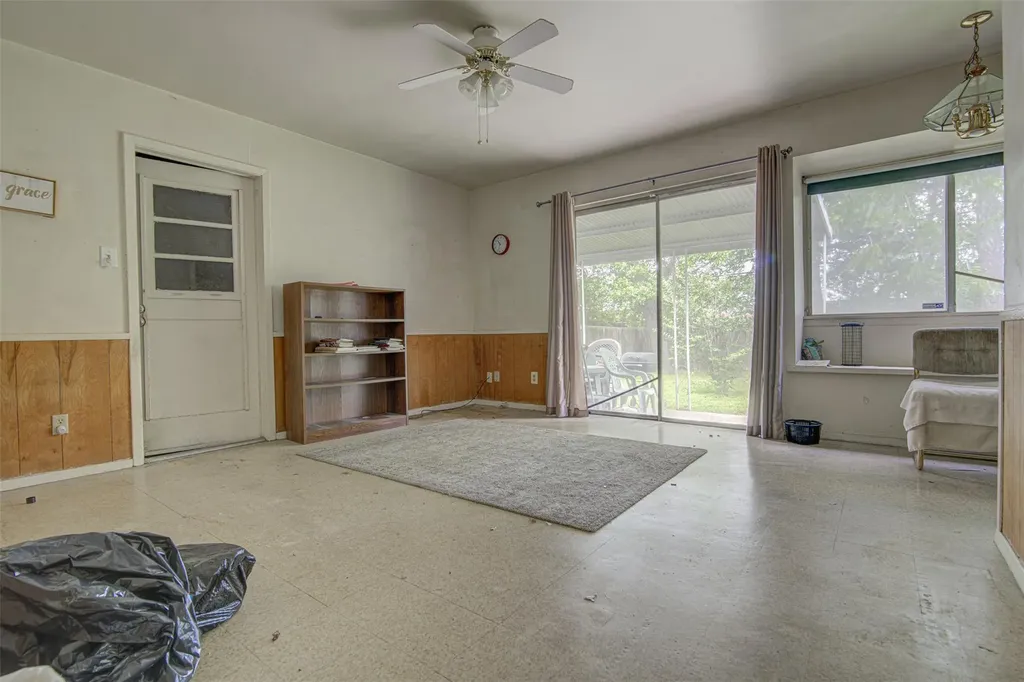 6704 Isabelle Drive Austin TX 78752