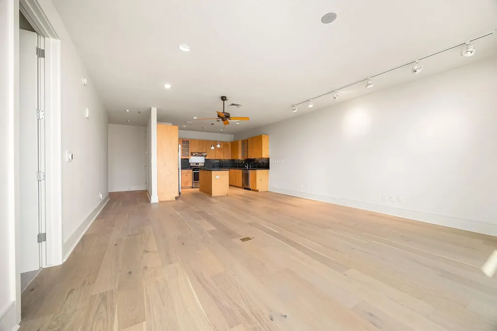 555 E 5th Street Austin TX 78701