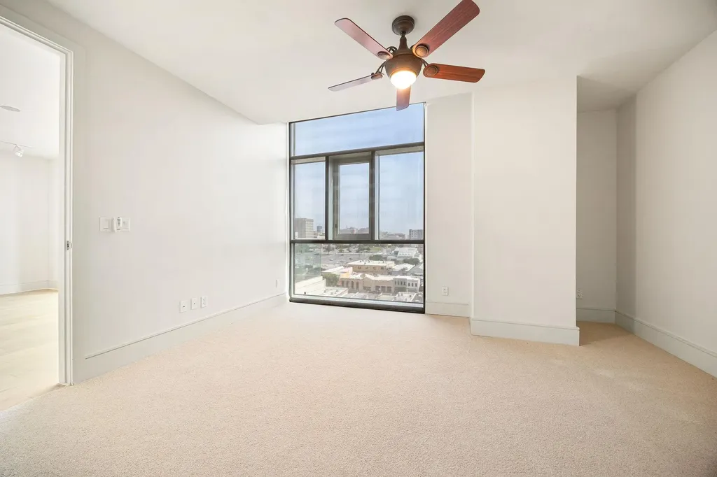 555 E 5th Street Austin TX 78701