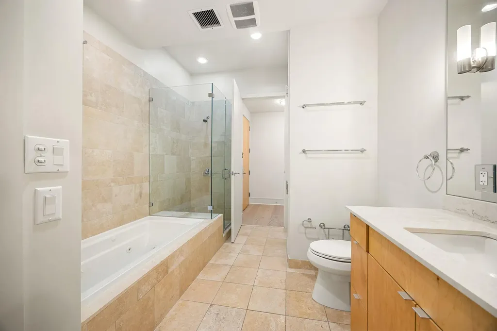 555 E 5th Street Austin TX 78701