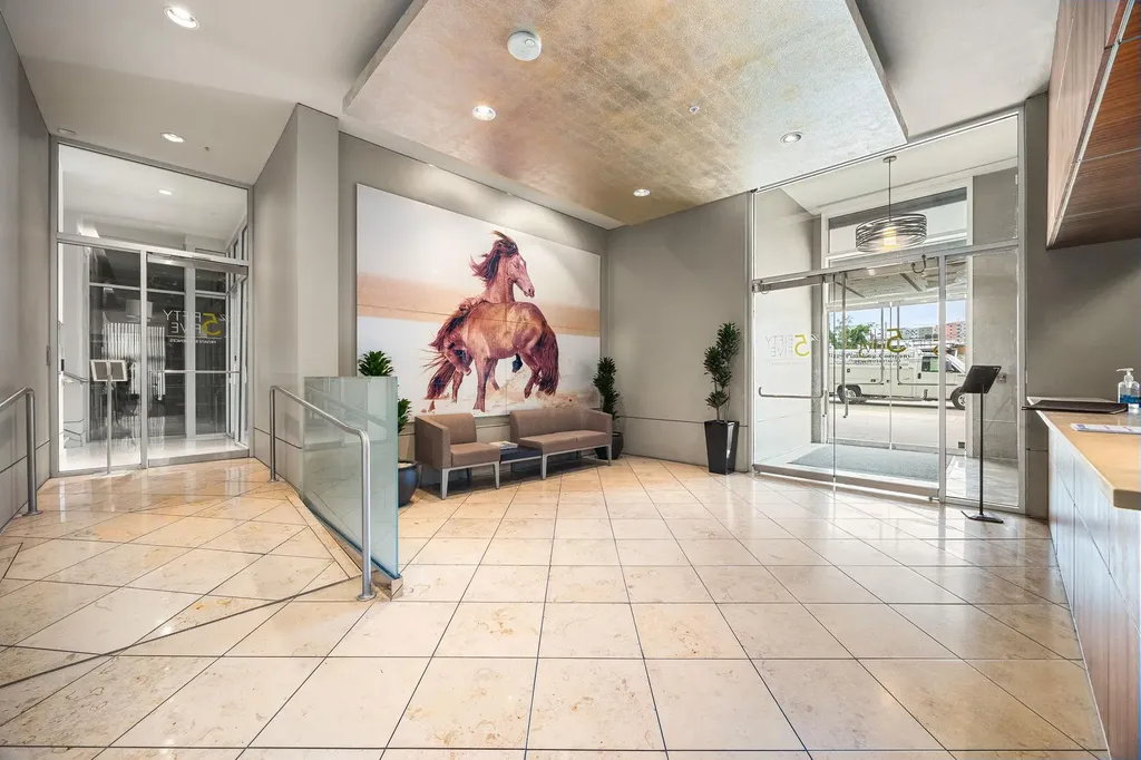 555 E 5th Street Austin TX 78701