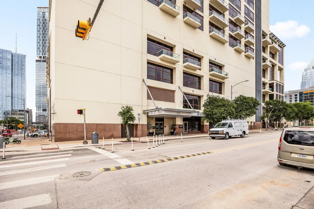 555 E 5th Street Austin TX 78701