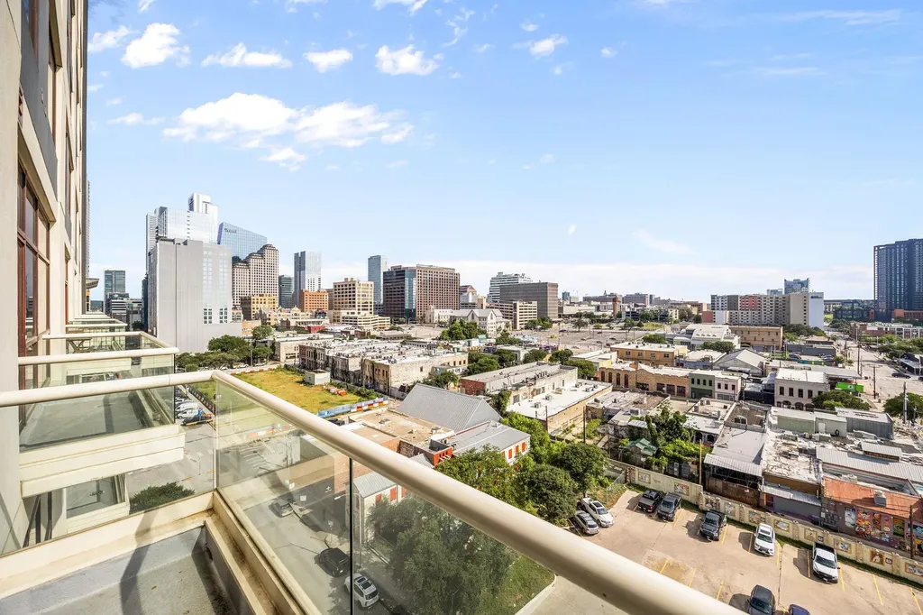 555 E 5th Street Austin TX 78701