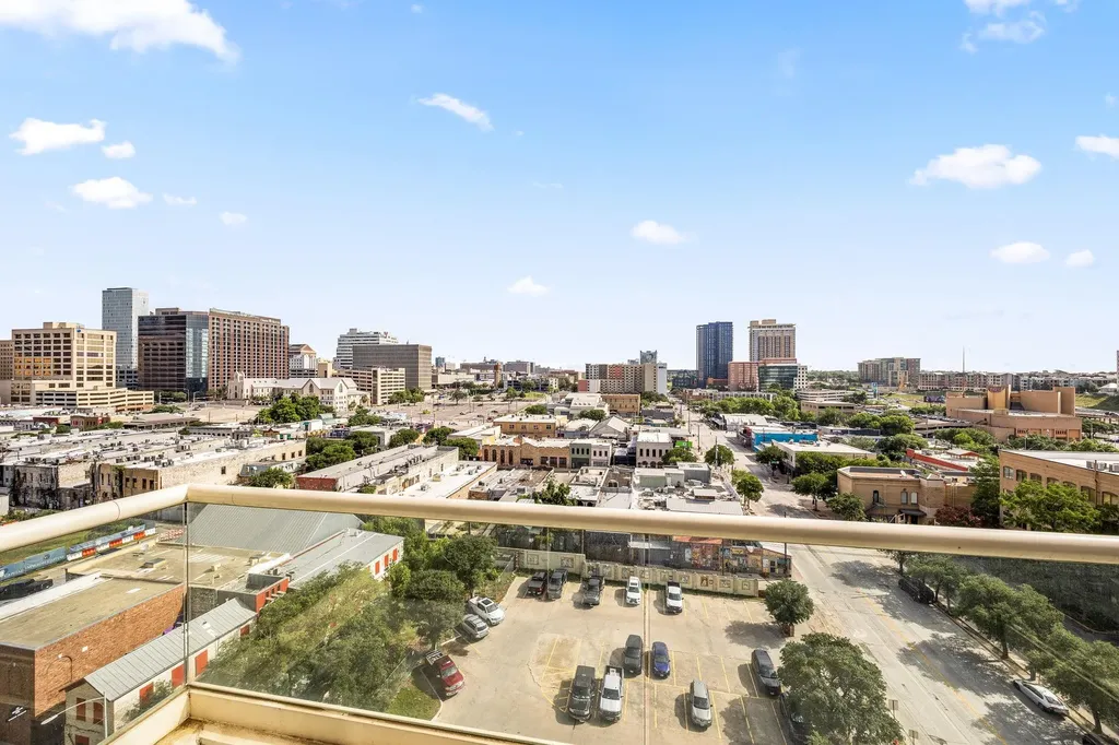 555 E 5th Street Austin TX 78701