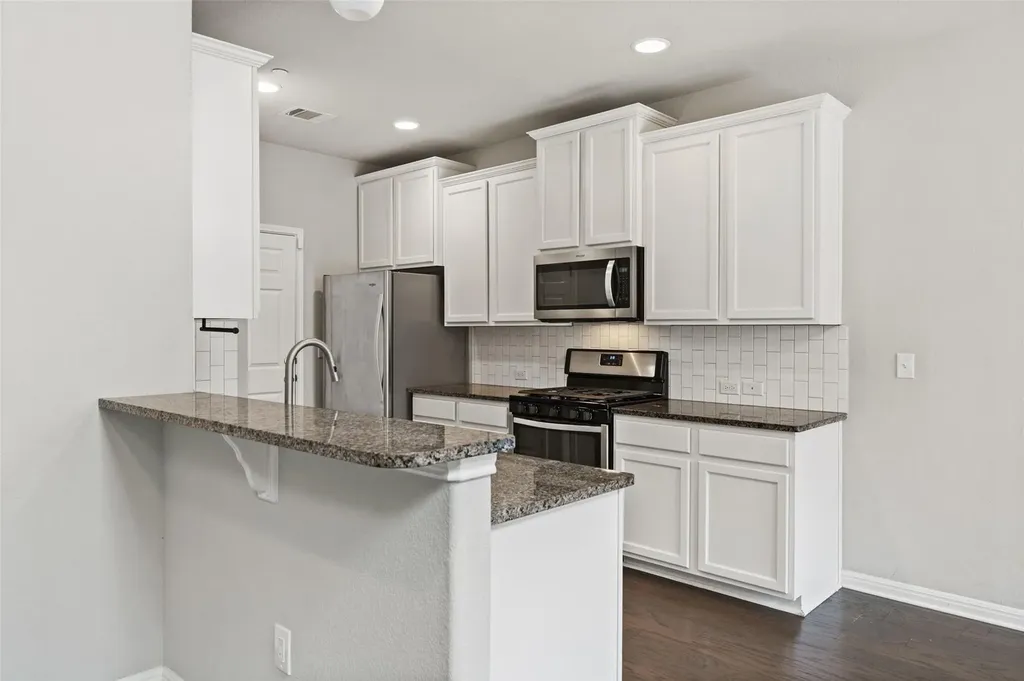 1615 Airedale Road Austin TX 78748
